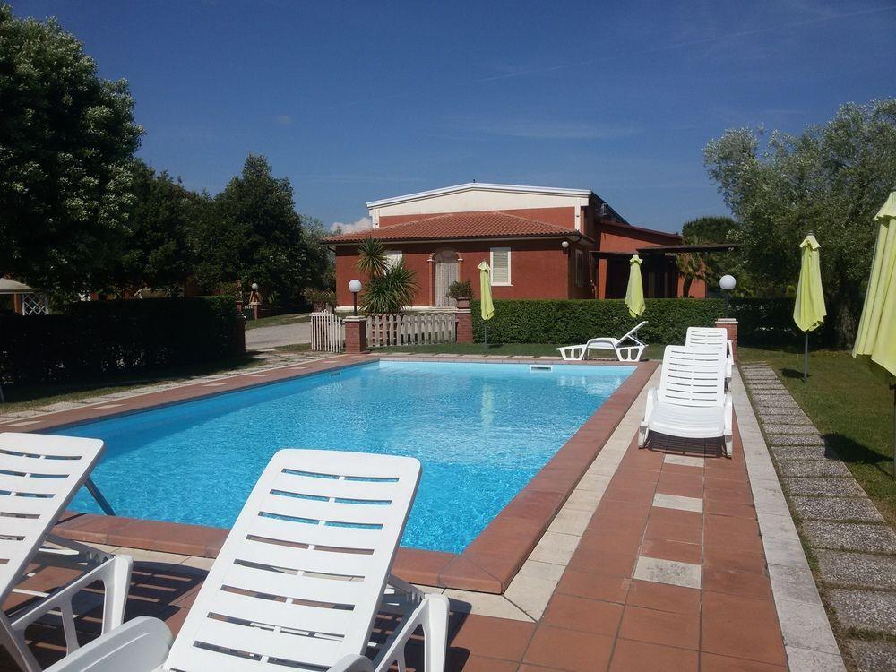 Agriturismo Galeazzi Marsiliana Buitenkant foto