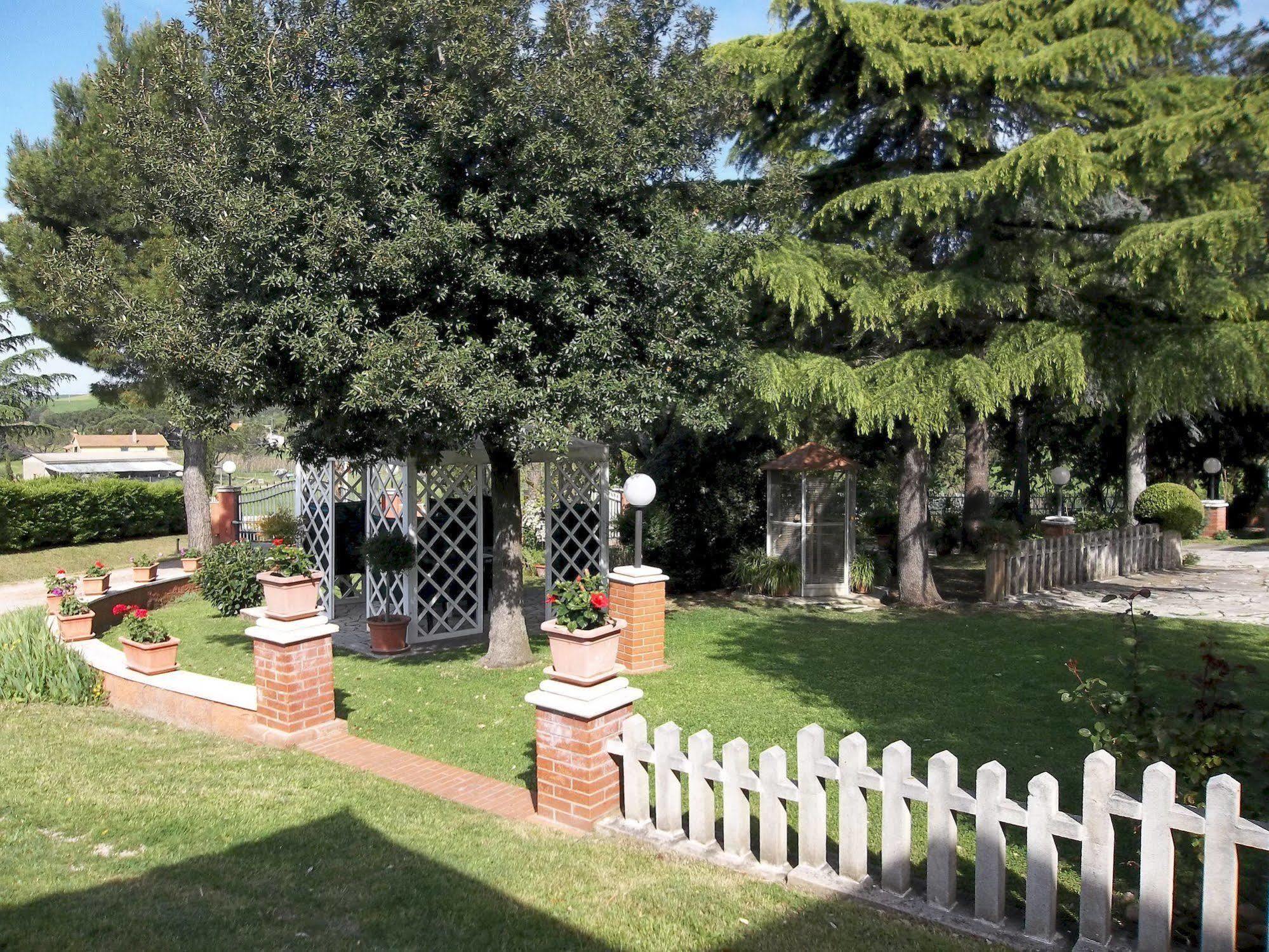 Agriturismo Galeazzi Marsiliana Buitenkant foto