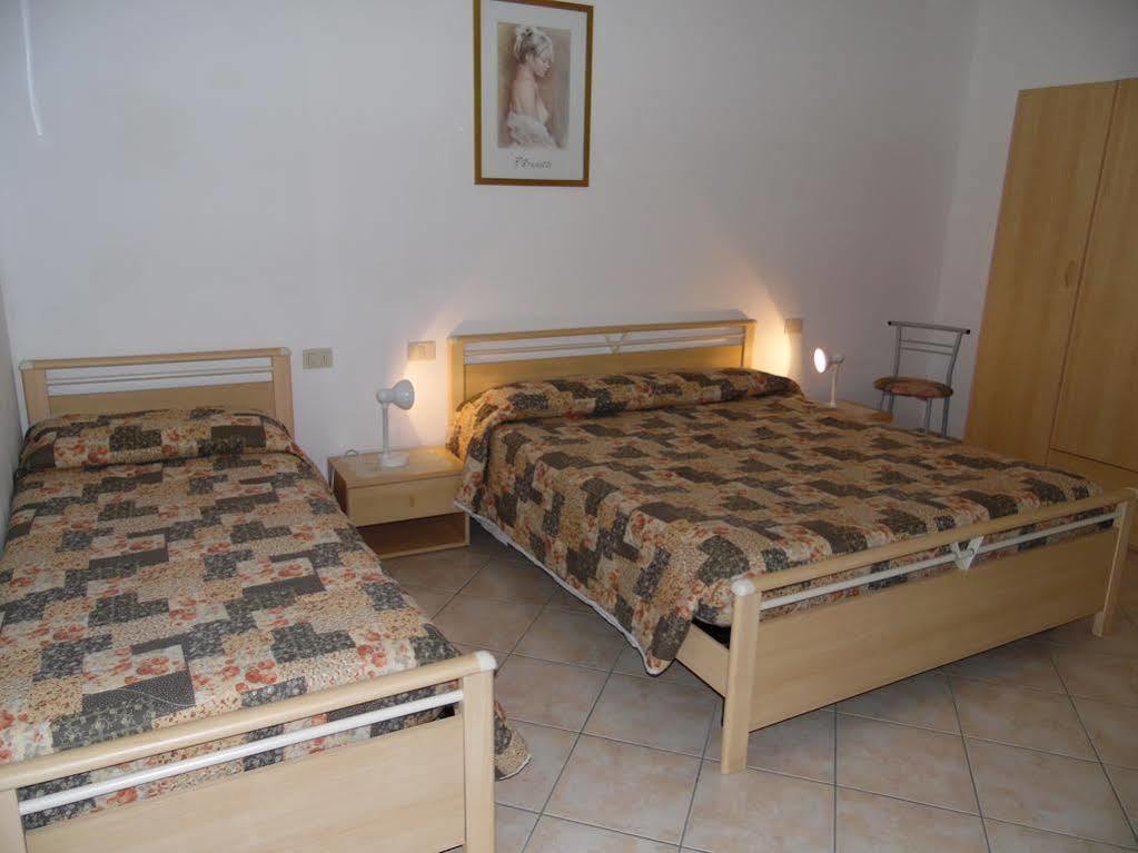 Agriturismo Galeazzi Marsiliana Buitenkant foto